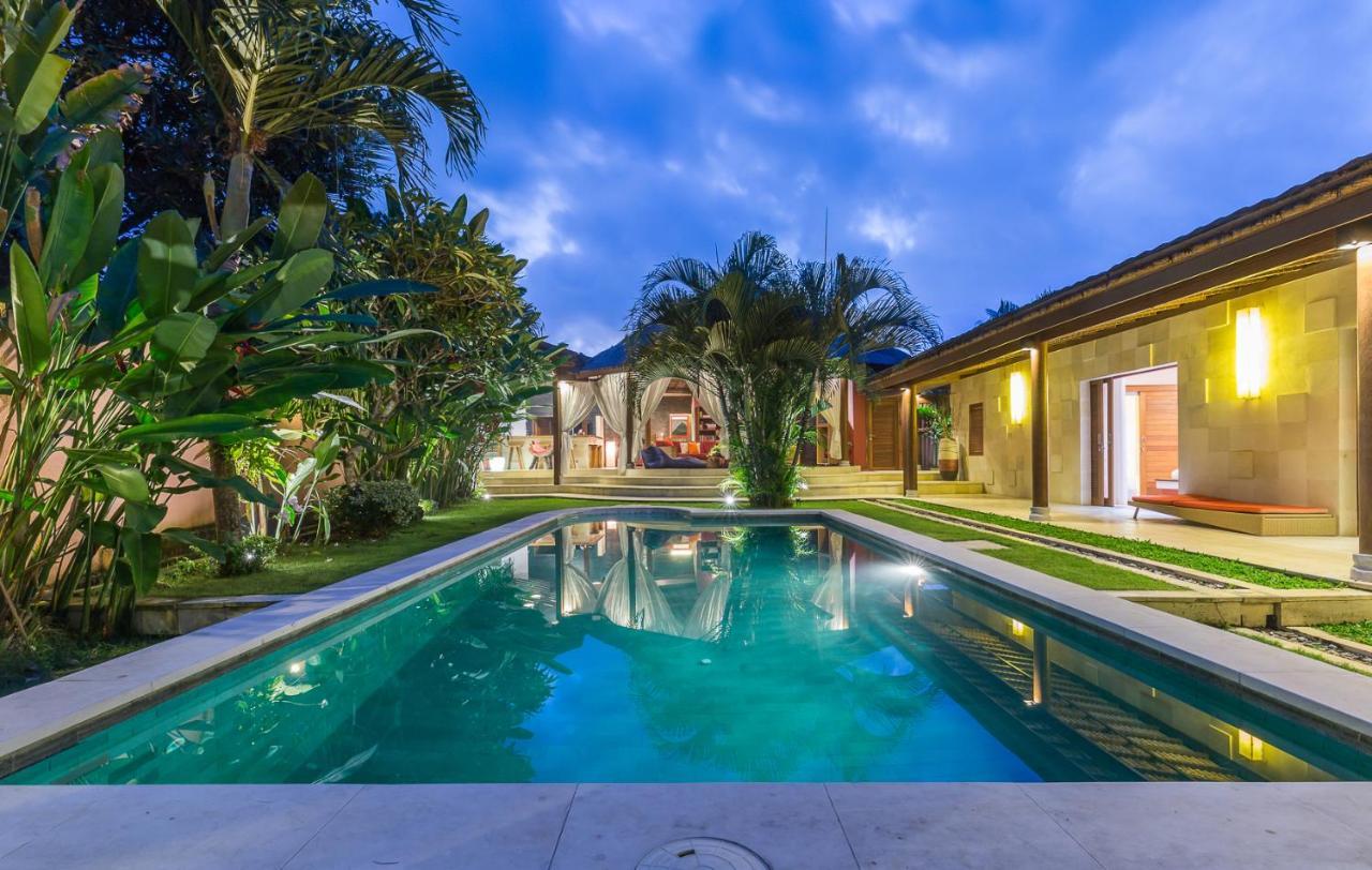 Villa Pilou Boutique Hotel Танах Лот Экстерьер фото