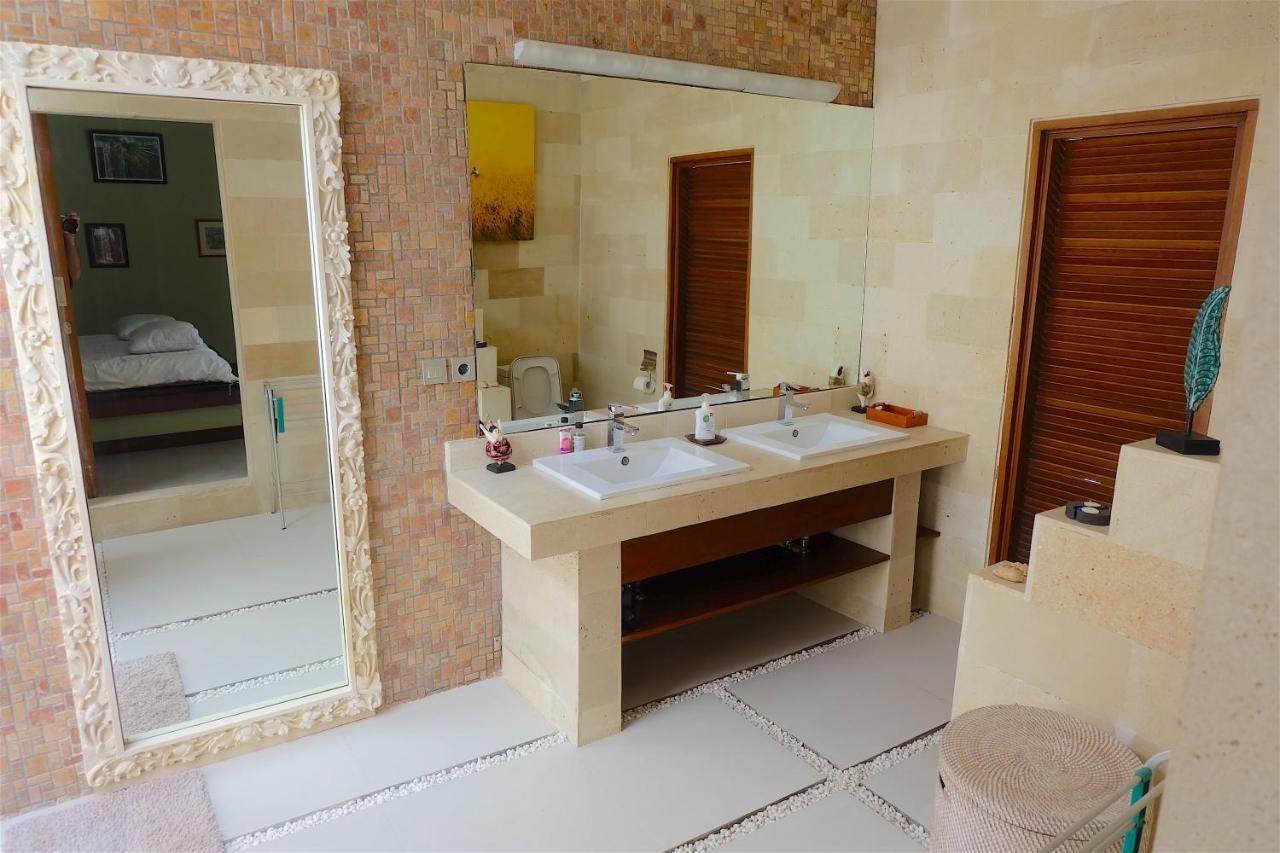 Villa Pilou Boutique Hotel Танах Лот Экстерьер фото